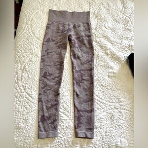 Compression leggings, size small